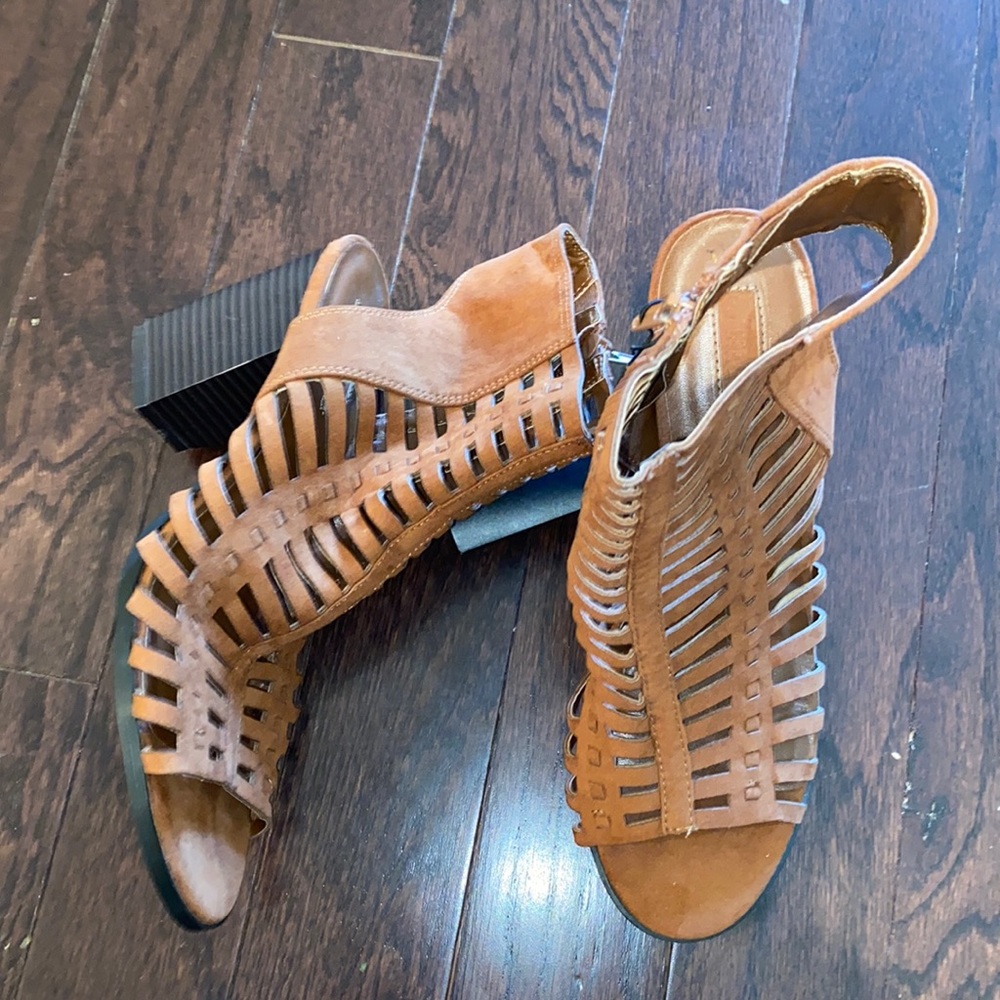 Forever 21 cutout suede booties